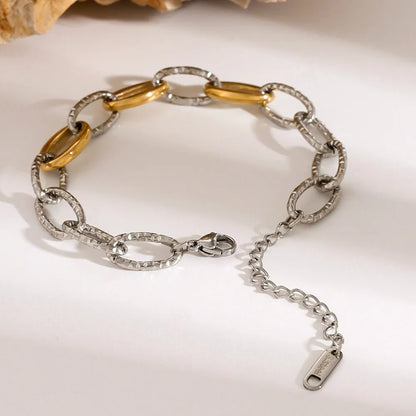Two-Tone Chain Bracelet: A Blend of Elegance and Modernity